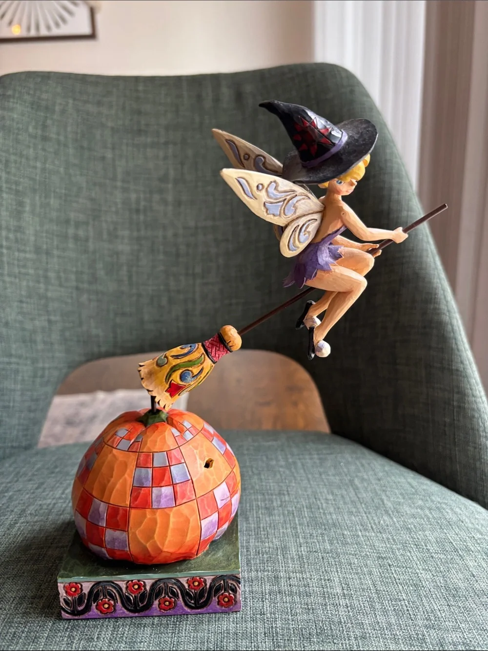 Jim Shore Pixie Takes Flight Disney Tinkerbell Halloween moving lightup figurine